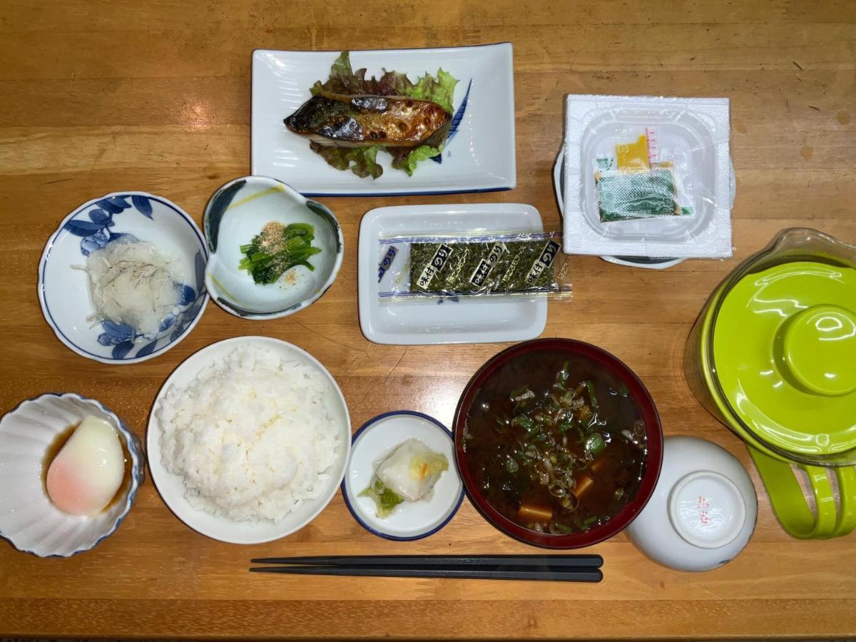 ビジネスホテル 静里 旅館 大垣市 エクステリア 写真